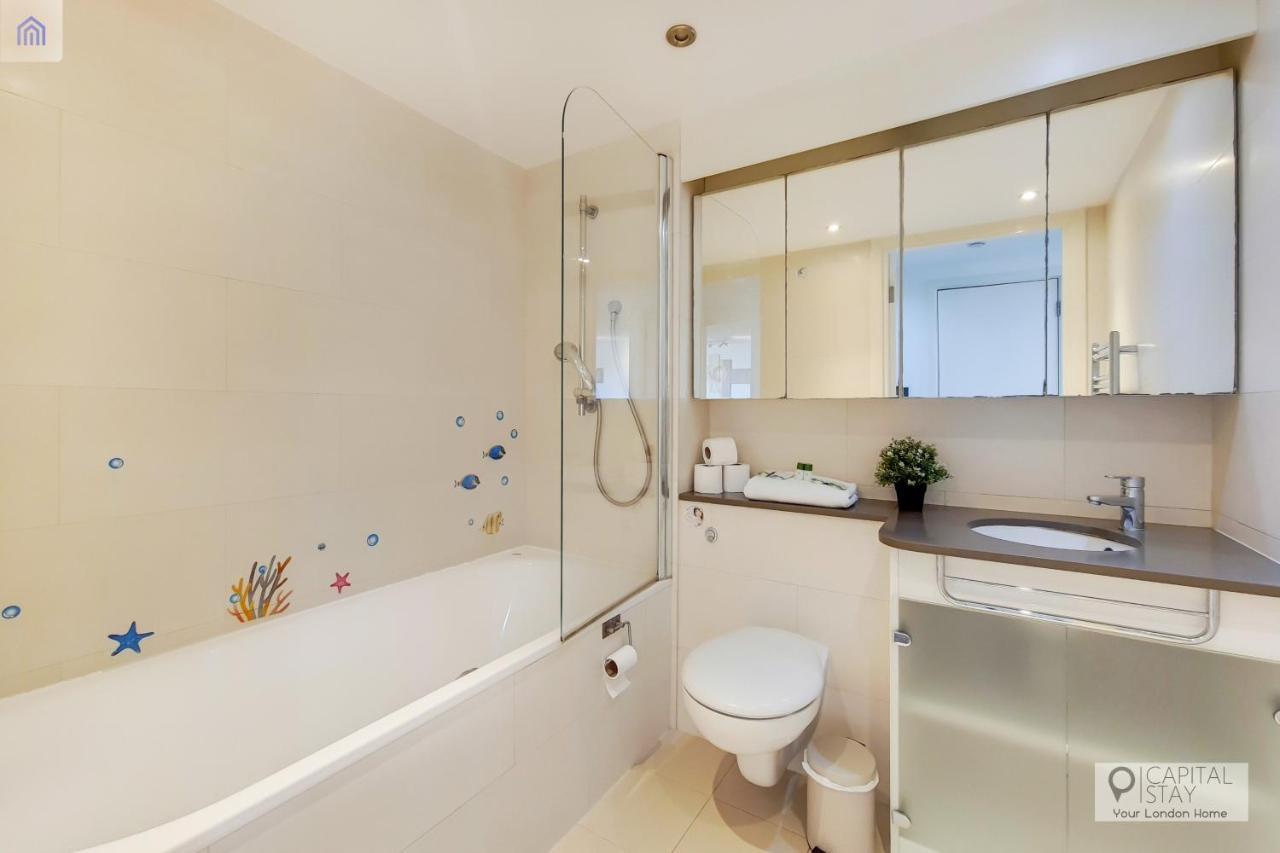 Fully Serviced Two Bed Apartment By Excel & O2 Londen Buitenkant foto