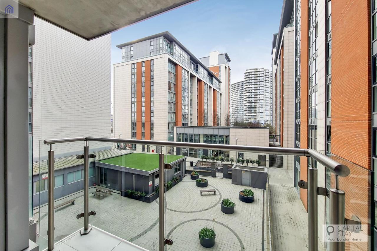 Fully Serviced Two Bed Apartment By Excel & O2 Londen Buitenkant foto