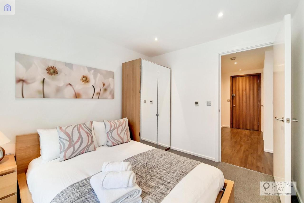 Fully Serviced Two Bed Apartment By Excel & O2 Londen Buitenkant foto
