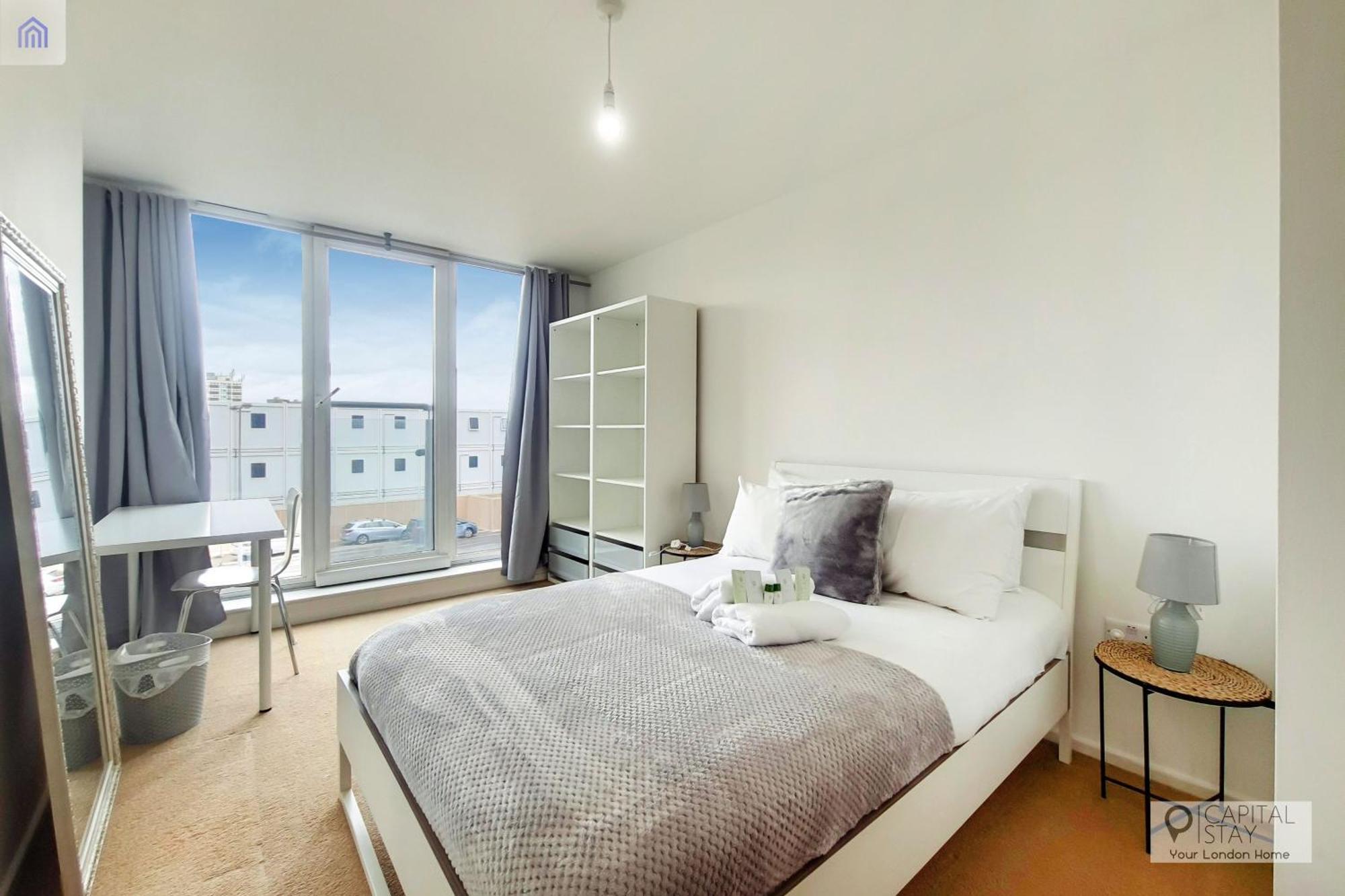 Fully Serviced Two Bed Apartment By Excel & O2 Londen Buitenkant foto